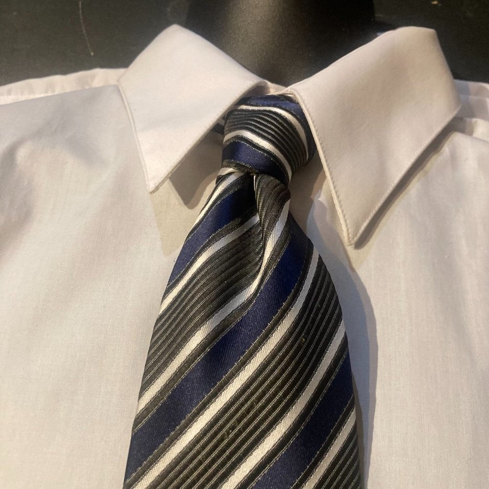 Hugo Boss Mens Silk Necktie Black Blue Silver Striped Tie Italy